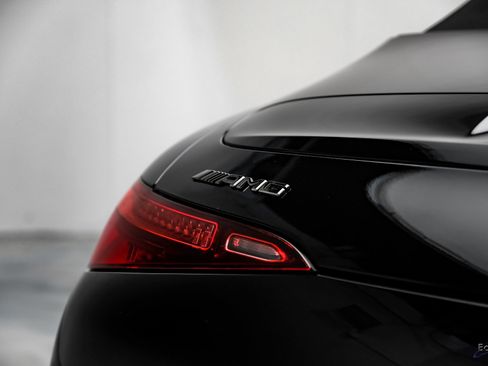 Used 2022 Mercedes-Benz SL 63 AMG 4MATIC image 38