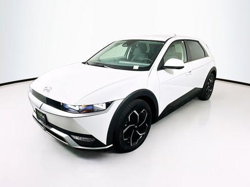 Used 2024 Hyundai Ioniq 5 SEL RWD image 3