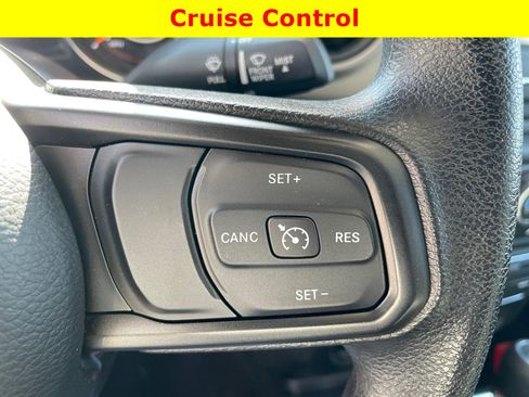 Used 2020 Jeep Gladiator Sport image 13