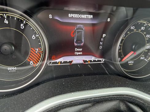 Used 2014 Jeep Cherokee Trailhawk AWD/4WD image 14
