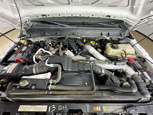 Used 2015 Ford F350 XLT w/ Camper Package image 23