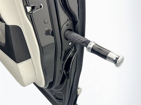 Used 2019 Rolls-Royce Cullinan image 26