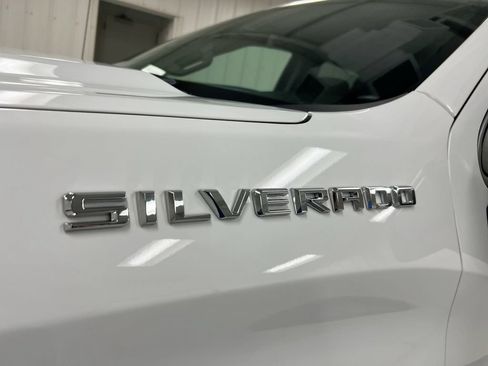 Used 2023 Chevrolet Silverado 1500 Custom AWD/4WD image 25
