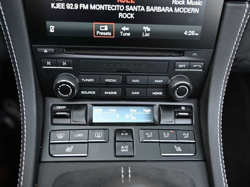 Used 2020 Porsche 718 Boxster Spyder image 25