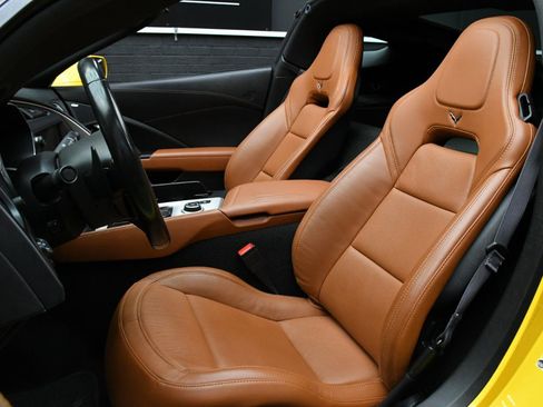 Used 2015 Chevrolet Corvette Stingray Coupe w/ 2LT Preferred Equipment Group RWD image 28