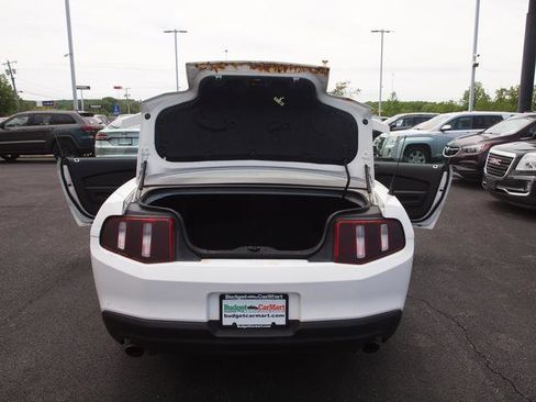 Used 2011 Ford Mustang Coupe w/ 101A Rapid Spec Order Code RWD image 5