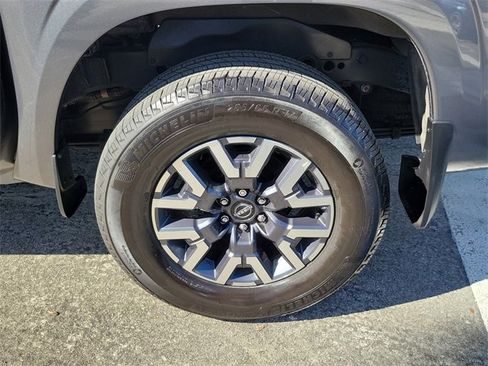 Used 2024 Nissan Frontier SL w/ Technology Package image 6