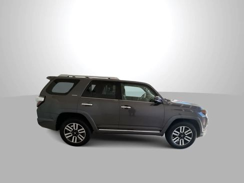 Used 2016 Toyota 4Runner Limited AWD/4WD image 9