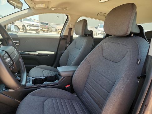 Used 2025 Kia K4 EX FWD image 12