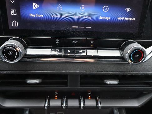 Used 2023 Chevrolet Colorado Trail Boss w/ LPO, Flex Utility Package image 11