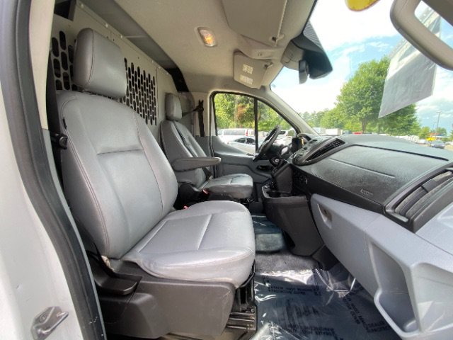 Used 2019 Ford Transit 250 130 Low Roof RWD image 16