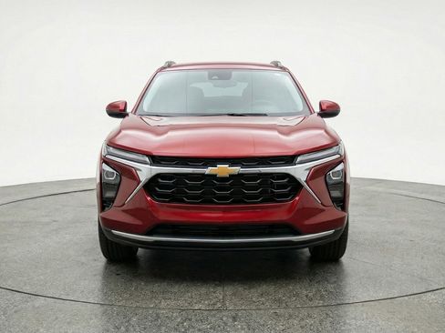 Used 2025 Chevrolet Trax LT w/ LT Convenience Package FWD image 1