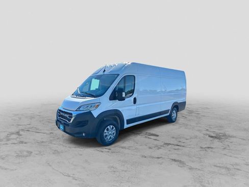 Used 2024 RAM ProMaster 3500 w/ Quick Order Package 22G SLT FWD image 4