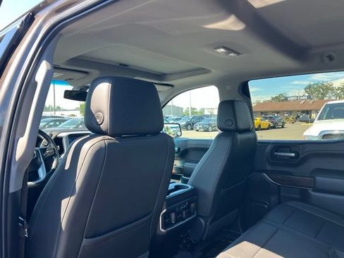 Used 2019 GMC Sierra 1500 SLT w/ SLT Convenience Package AWD/4WD image 11
