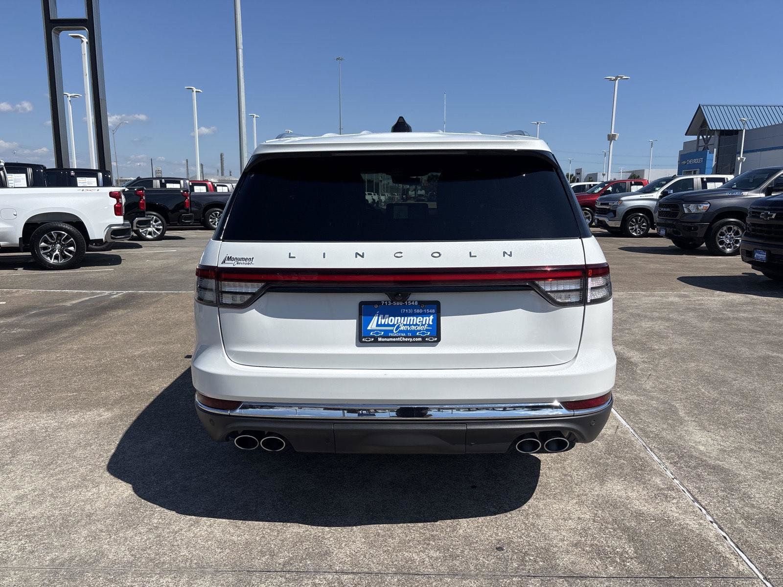 Used 2025 Lincoln Aviator Reserve w/ Luxury Package RWD image 13
