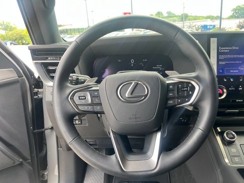 Used 2025 Lexus GX 550 w/ Accessory Package (Z1) AWD/4WD image 23