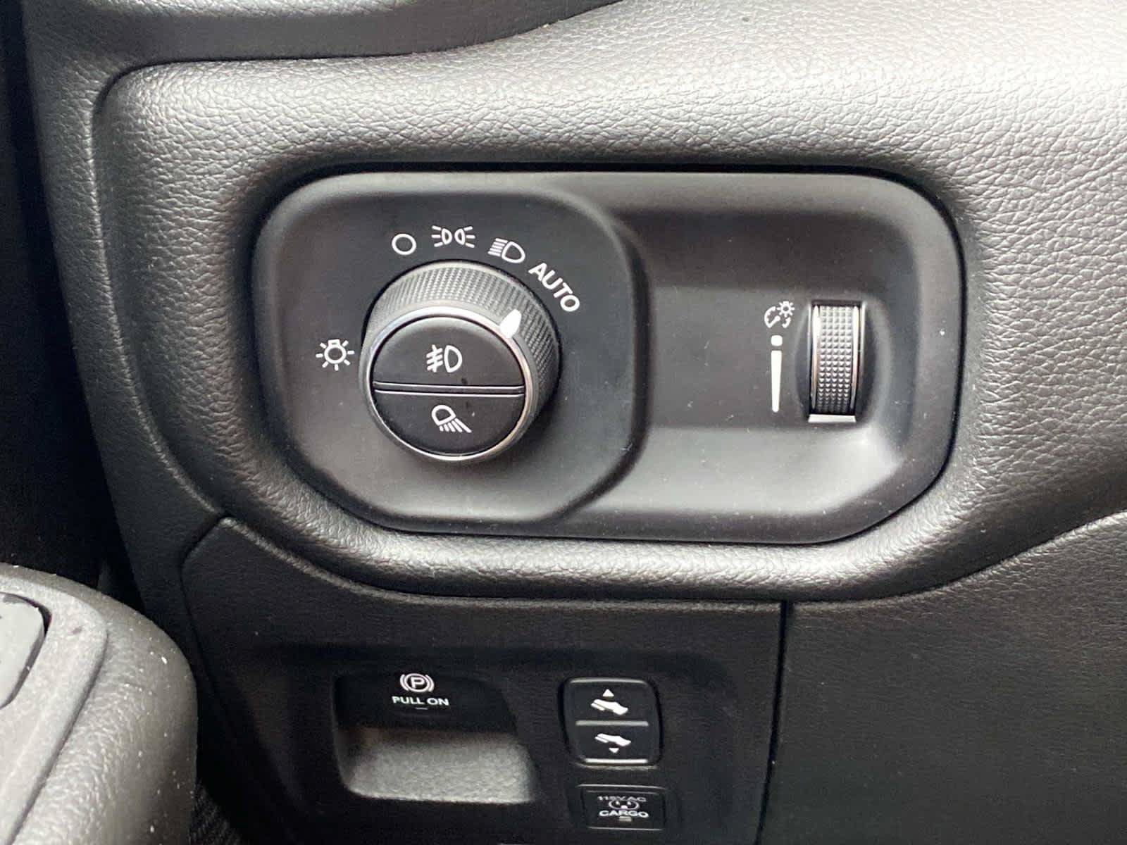 Used 2025 RAM 1500 Big Horn AWD/4WD image 21