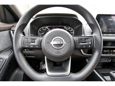Used 2023 Nissan Rogue SV AWD/4WD image 14
