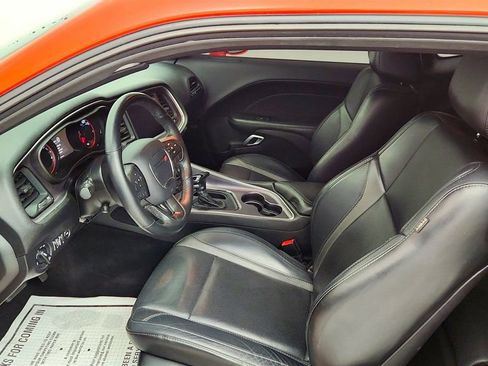 Used 2017 Dodge Challenger SXT Plus image 21