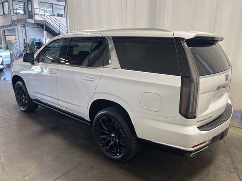 Used 2025 Cadillac Escalade Premium Luxury w/ LPO, Floor Liner Package AWD/4WD image 5