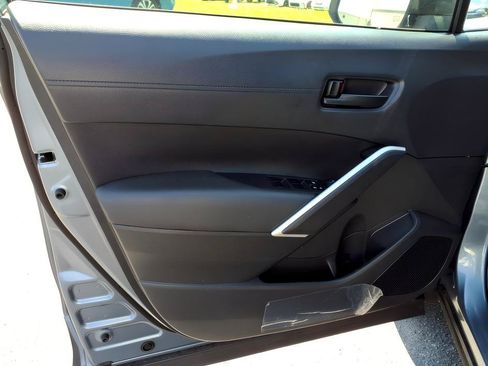 Used 2026 Toyota Corolla Cross AWD Hybrid w/ Moonroof Package image 16