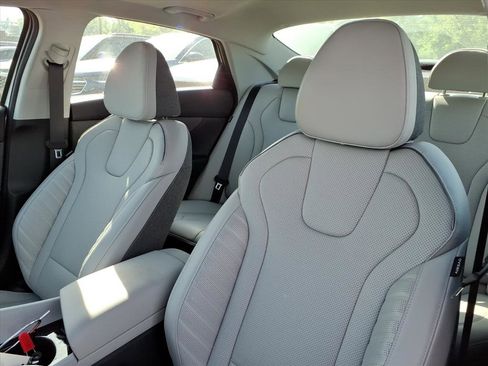 New 2026 Hyundai Elantra Limited w/ Cargo Package image 26