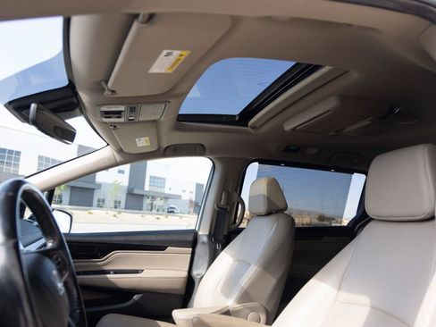 Used 2019 Honda Odyssey Elite image 26