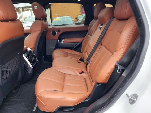 Used 2015 Land Rover Range Rover Sport HSE image 24