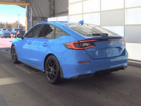 Used 2022 Honda Civic Sport image 2