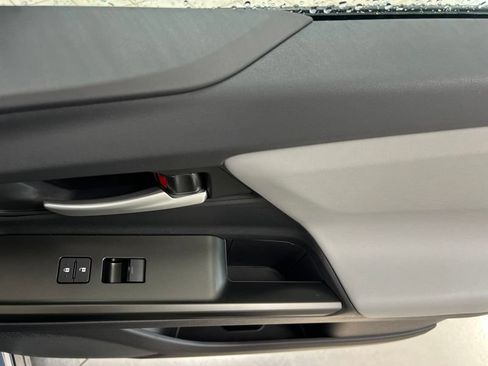 New 2026 Subaru Solterra AWD/4WD image 17