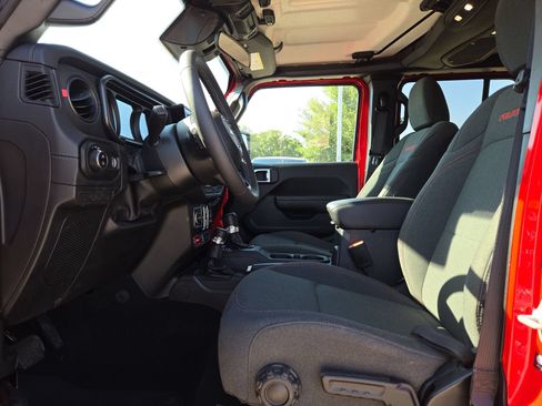 Used 2026 Jeep Gladiator Rubicon AWD/4WD image 16