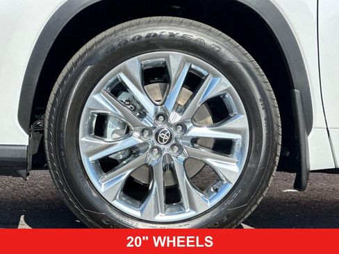 New 2026 Toyota Highlander Limited AWD/4WD image 33