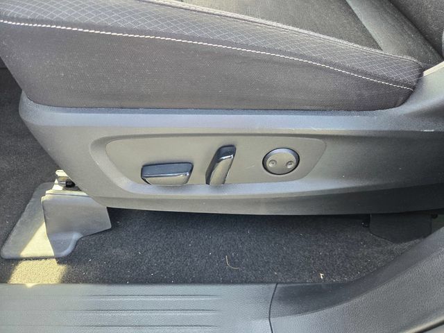 Used 2024 Nissan Pathfinder SV FWD image 16