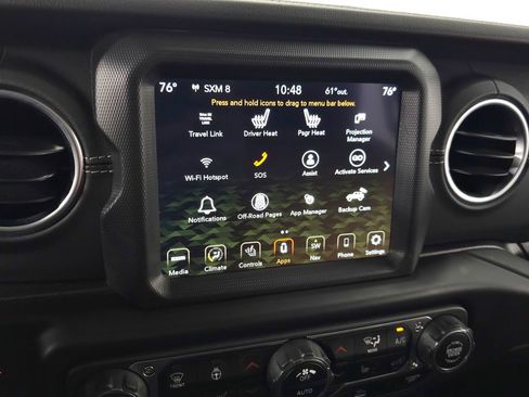 Used 2022 Jeep Wrangler Unlimited Sahara w/ LED Lighting Group AWD/4WD image 26