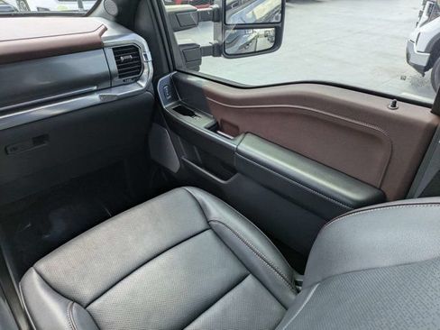 Used 2021 Ford F150 Lariat w/ Equipment Group 502A High AWD/4WD image 17
