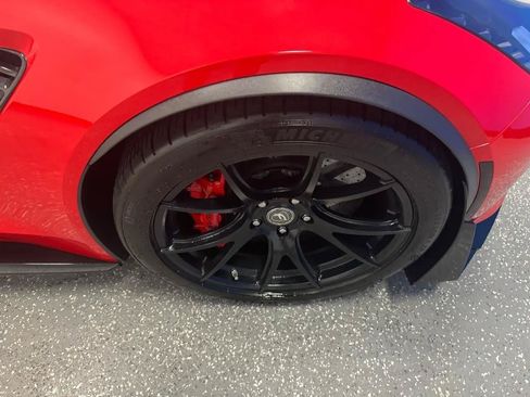 Used 2017 Chevrolet Corvette Z06 RWD image 25