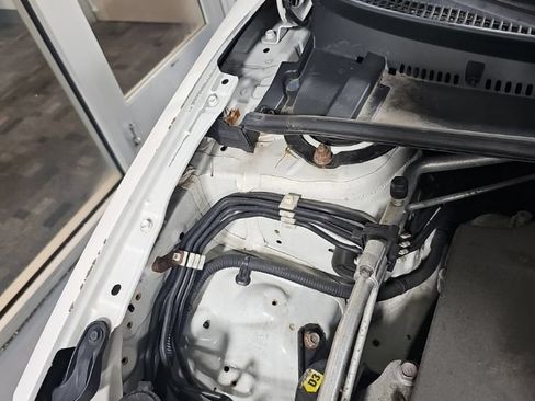 Used 2014 Toyota Corolla LE FWD image 12