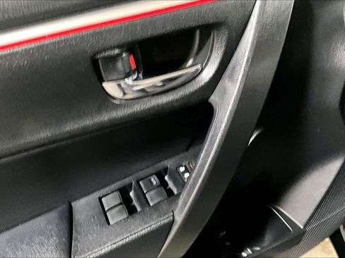 Used 2016 Toyota Corolla S Special Edition image 35