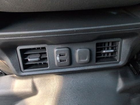 Used 2021 Chevrolet Silverado 1500 LT w/ Convenience Package II image 6