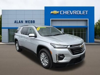 Used 2022 Chevrolet Traverse LT