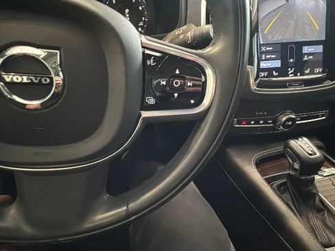 Used 2017 Volvo XC90 T6 Momentum w/ Vision Package AWD/4WD image 36