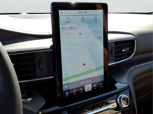 Used 2023 Ford Explorer Platinum w/ Technology Package image 24