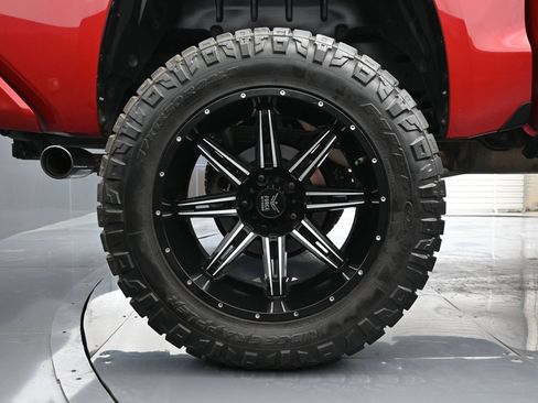 Used 2020 Toyota Tundra Platinum AWD/4WD image 18
