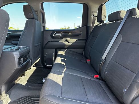 Used 2024 Chevrolet Silverado 1500 LT Trail Boss image 39