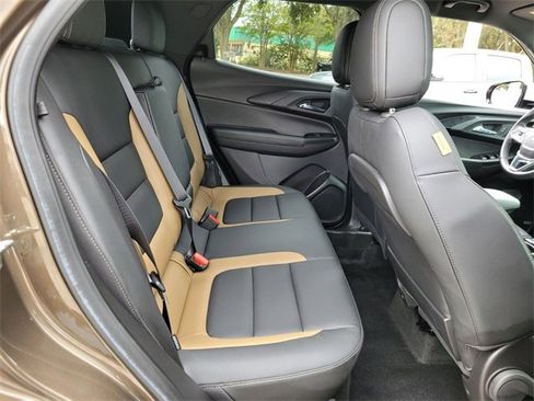 Used 2022 Chevrolet TrailBlazer ACTIV w/ Technology Package image 23