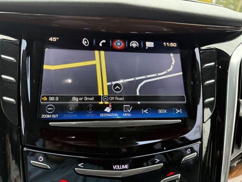 Used 2020 Cadillac Escalade Luxury image 19