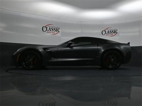 Used 2019 Chevrolet Corvette Z06 image 24