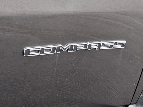 Certified 2019 Jeep Compass Latitude w/ Popular Equipment Group image 32