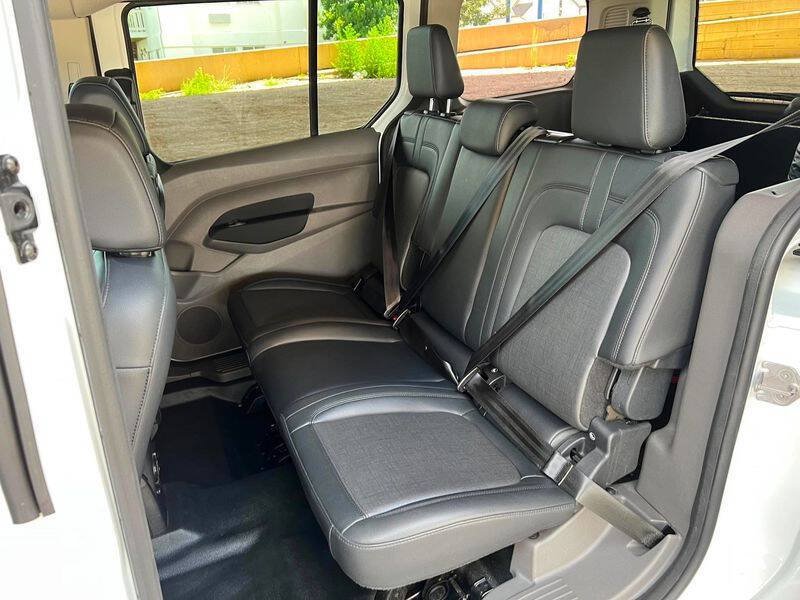 Used 2022 Ford Transit Connect XL FWD image 34