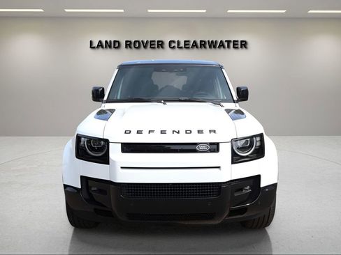 New 2026 Land Rover Defender 130 X-Dynamic SE AWD/4WD image 8